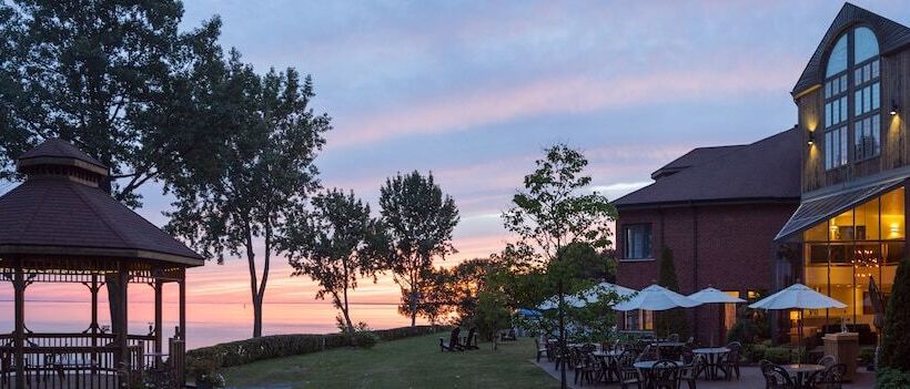 هتل L Auberge Du Lac St Pierre