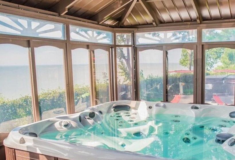 هتل L Auberge Du Lac St Pierre