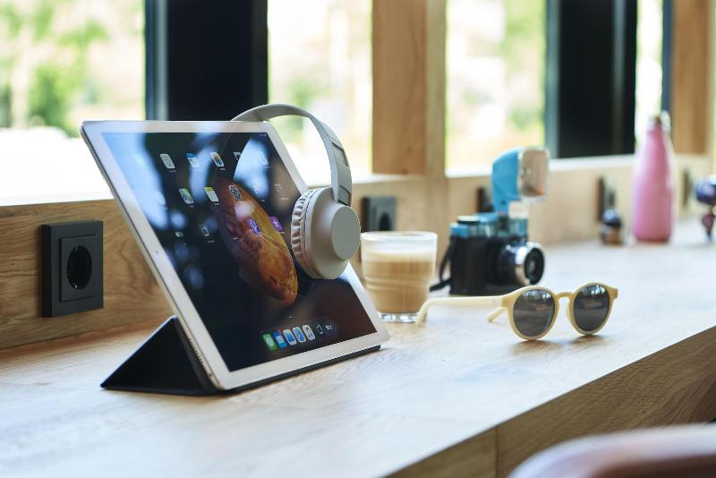 هتل Moxy Amsterdam Schiphol Airport