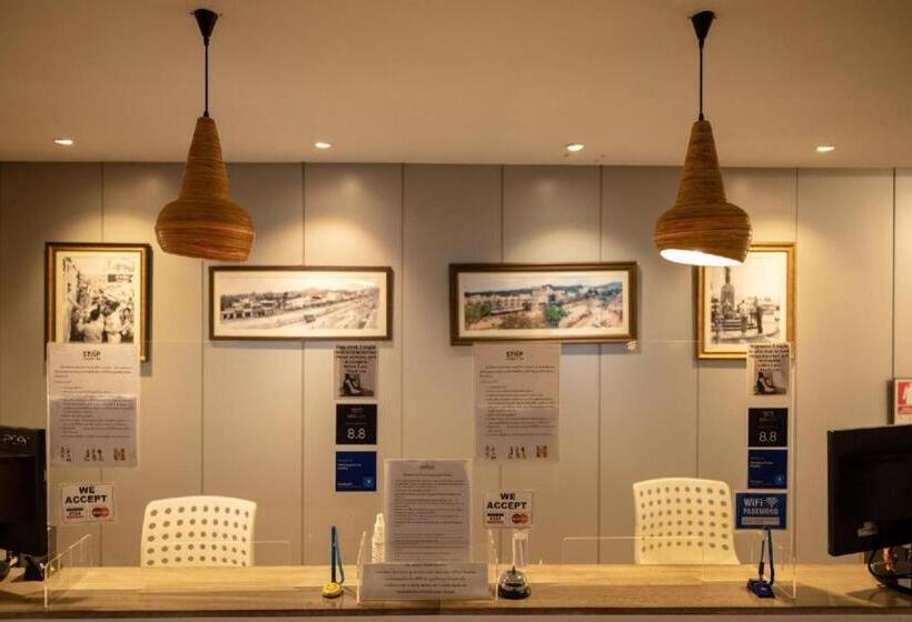 בית מלון כפרי Pakchong Center Poshtel