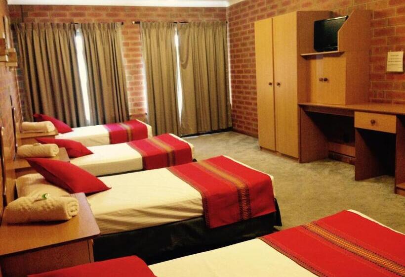 בית מלון כפרי Pooraka Motor Inn