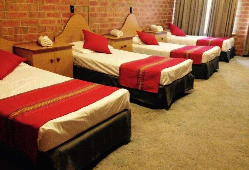 בית מלון כפרי Pooraka Motor Inn