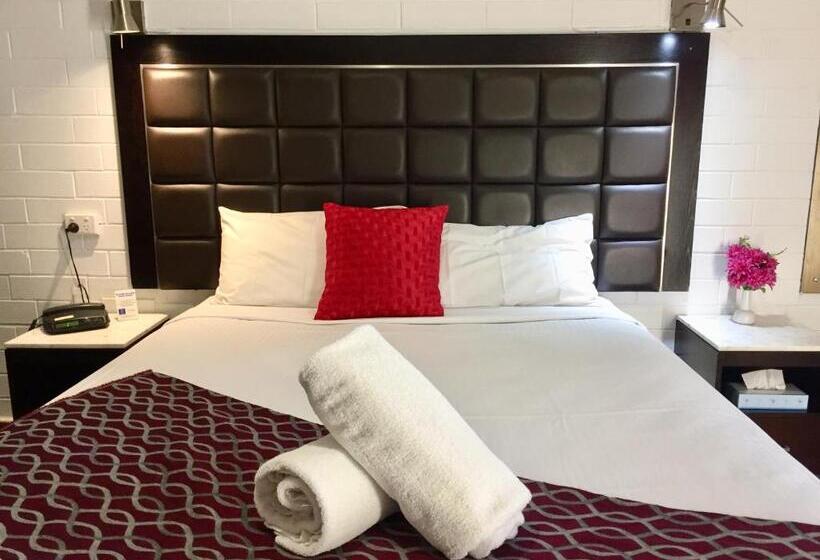 בית מלון כפרי Pooraka Motor Inn