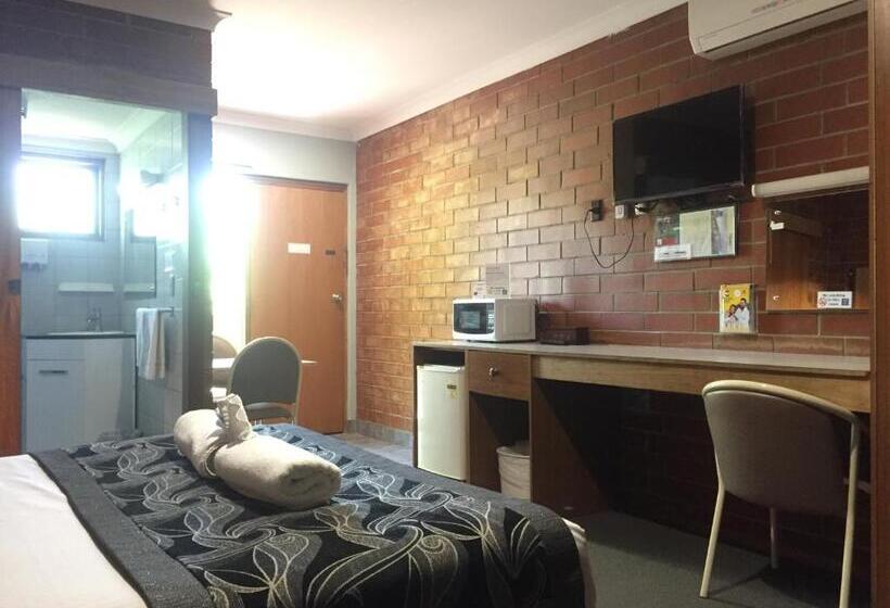 בית מלון כפרי Pooraka Motor Inn