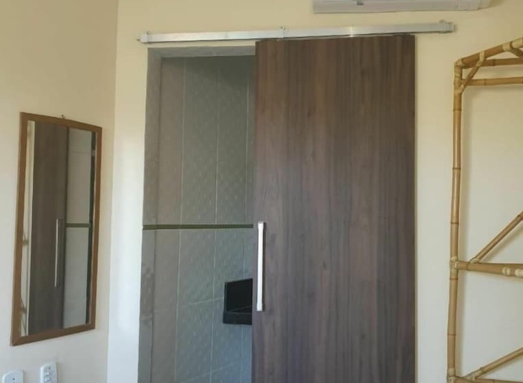 ホテル Pousada Caravela