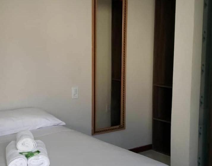 ホテル Pousada Caravela