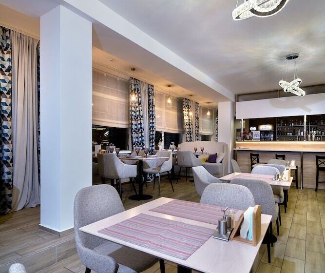 هتل روستایی Park Hotel Sobolinka