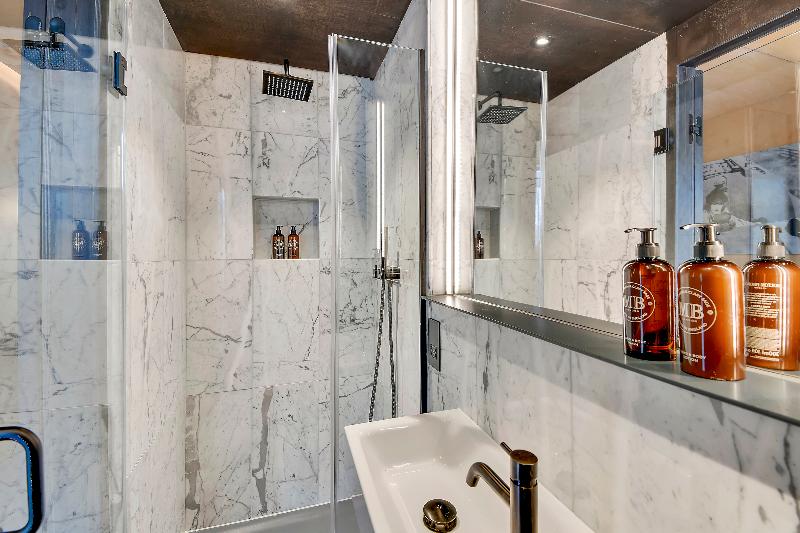 ホテル Stowaway Waterloo