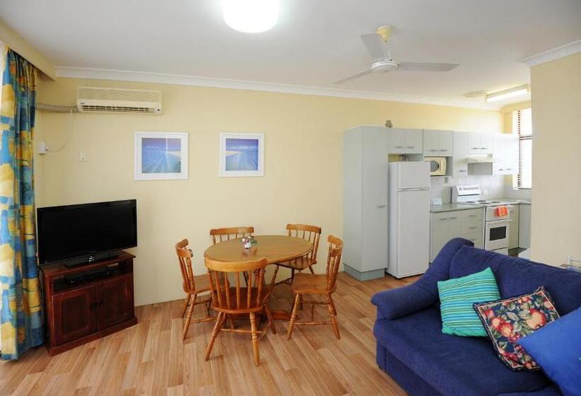 Отель The Tahitian