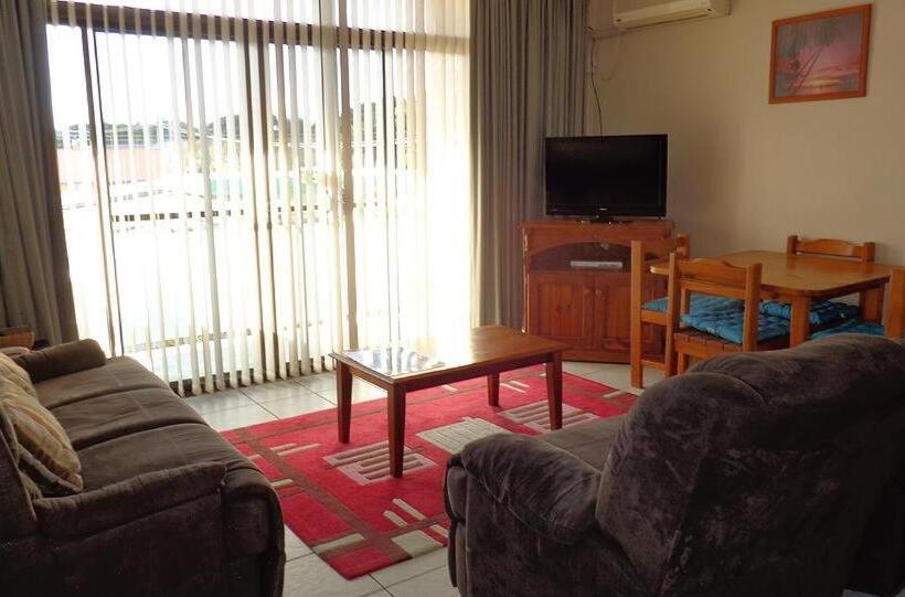 Отель The Tahitian