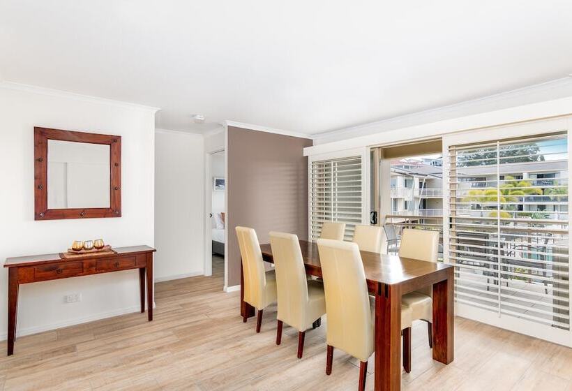 בית מלון כפרי The Village At Burleigh Heads