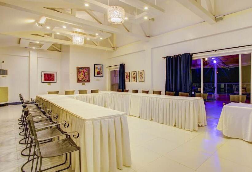 هتل Vitalis White Sands