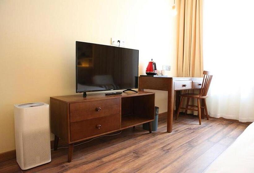 Kaiyue Hotel Zhongshan Road St Michael S Cathedral And Zhanqiao Pier Qingdao