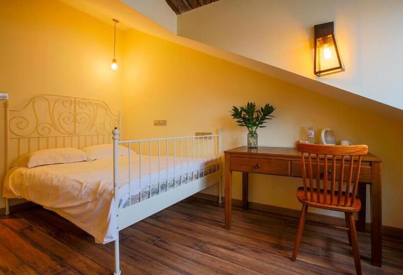 Kaiyue Hotel Zhongshan Road St Michael S Cathedral And Zhanqiao Pier Qingdao