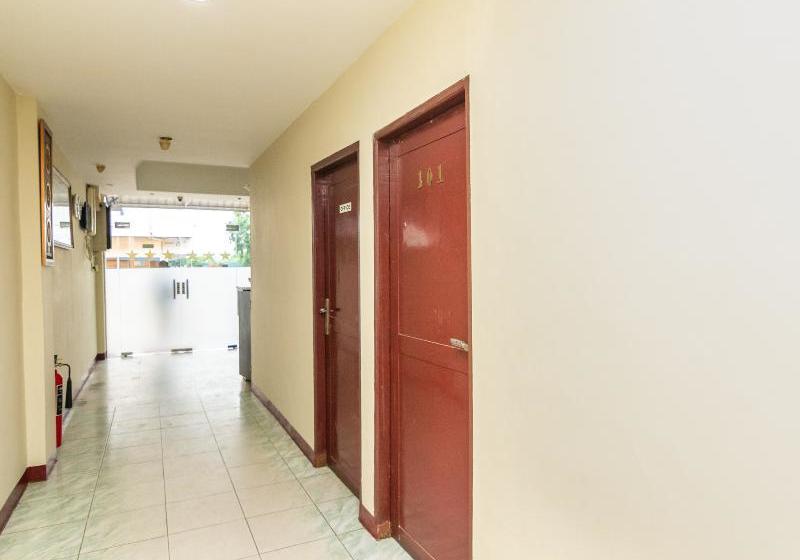 Oyo 1703 Terang Bintang Hotel By Oyo Rooms