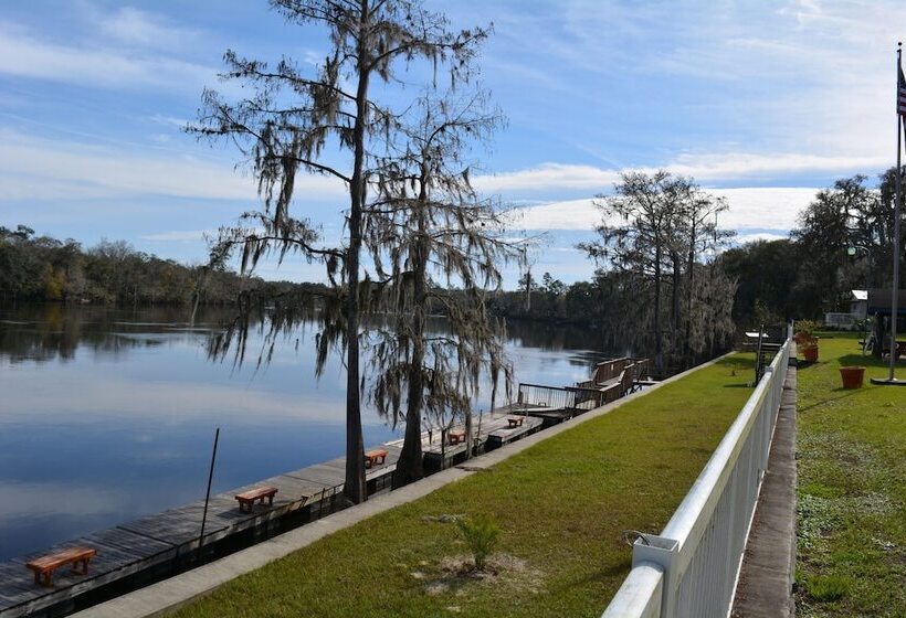 فندق Suwannee Gables