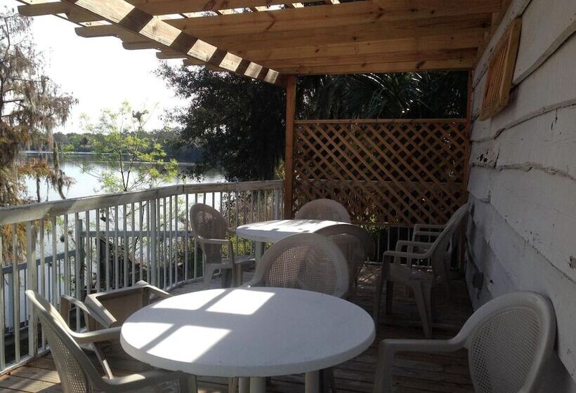 فندق Suwannee Gables