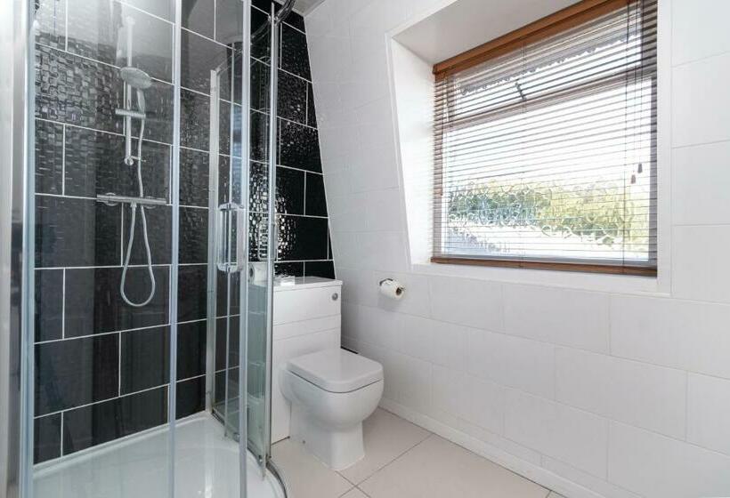 בית מלון כפרי Bron Eifion