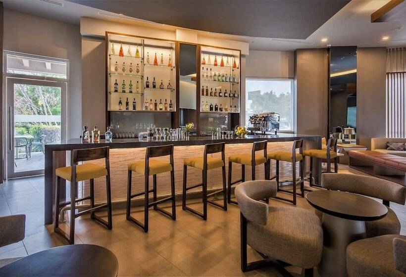 Ac Hotel By Marriott Guadalajara Expo