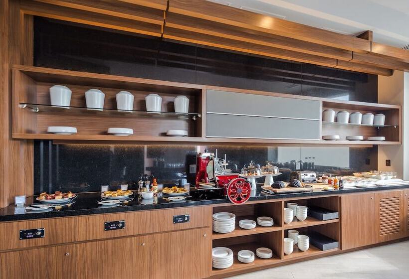 Ac Hotel By Marriott Guadalajara Expo