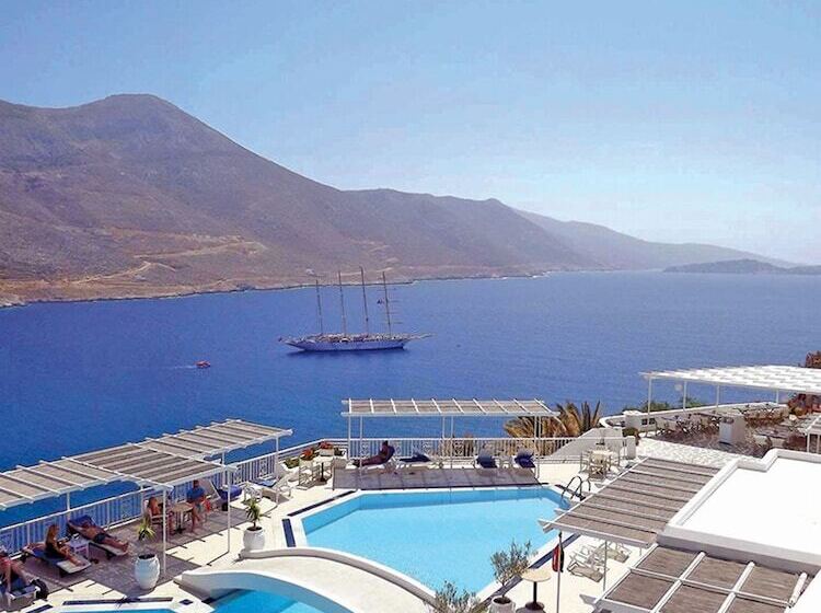 Aegialis Hotel & Spa