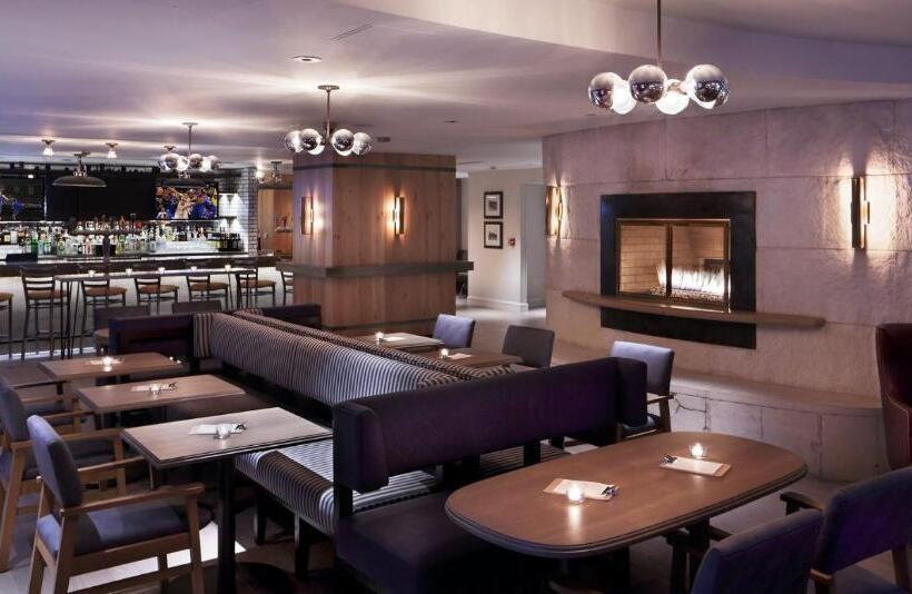 فندق Aka Back Bay