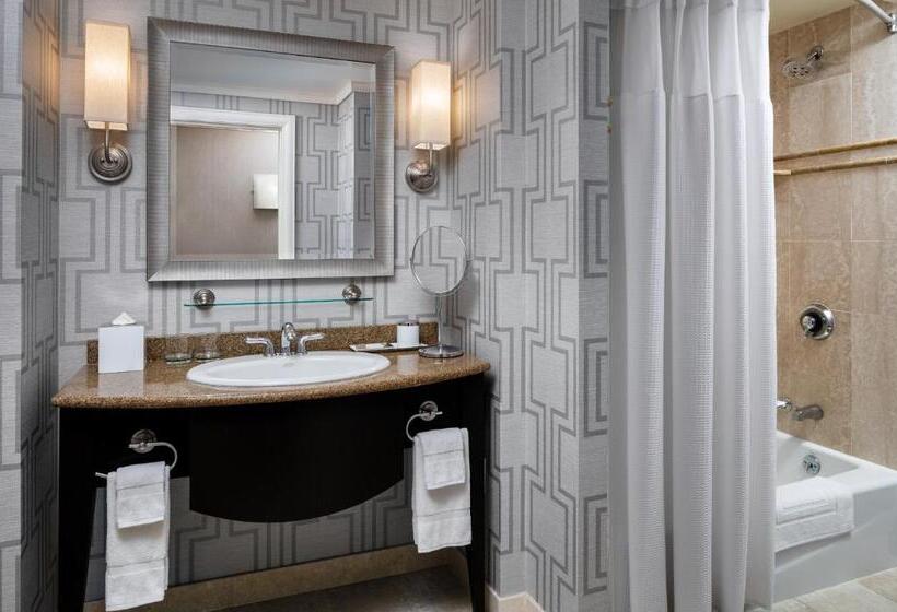 فندق Aka Back Bay