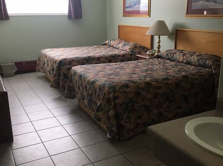 בית מלון כפרי Almada Inn