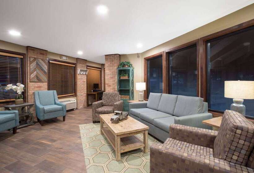 בית מלון כפרי Americinn By Wyndham Mount Pleasant