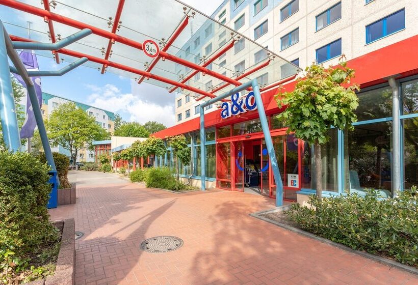 هتل a&o Berlin Kolumbus