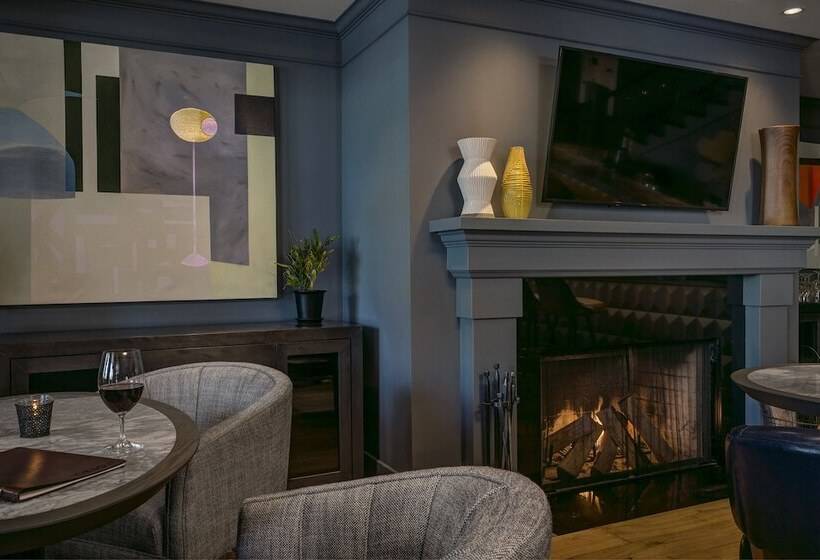 ホテル Arts Kensington