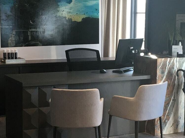 ホテル Arts Kensington