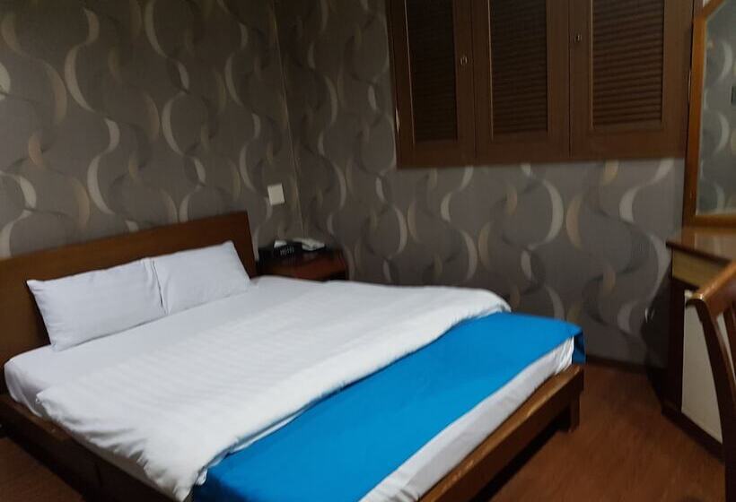 בית מלון כפרי At Home