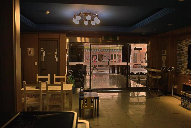 בית מלון כפרי At Home