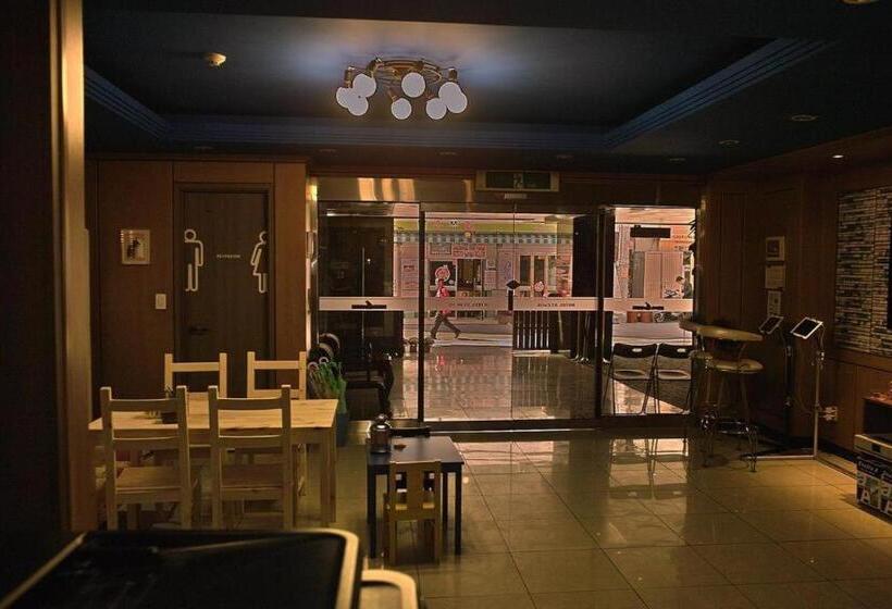 בית מלון כפרי At Home