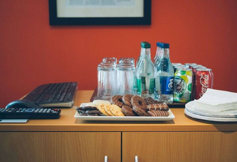 فندق Best Western Manor