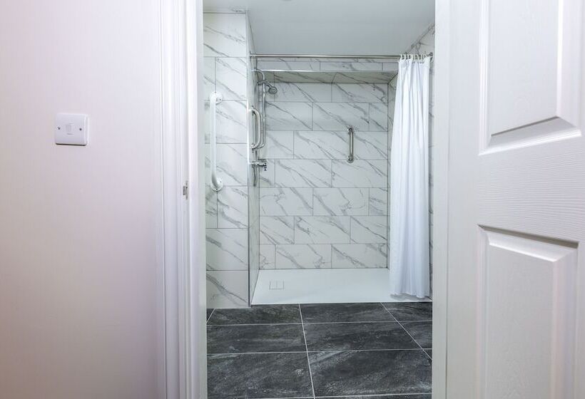 فندق Best Western Manor