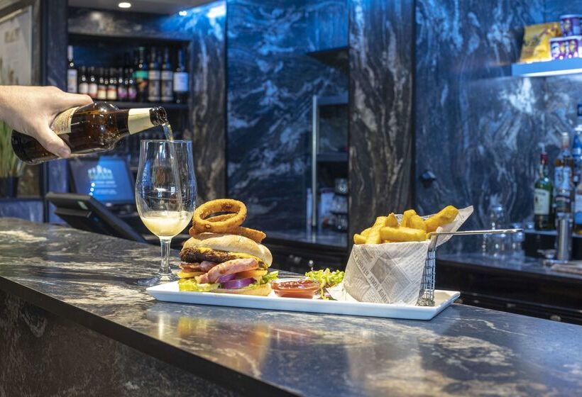 فندق Best Western Manor