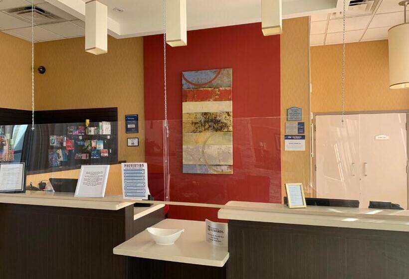 فندق Best Western Plus Bowmanville