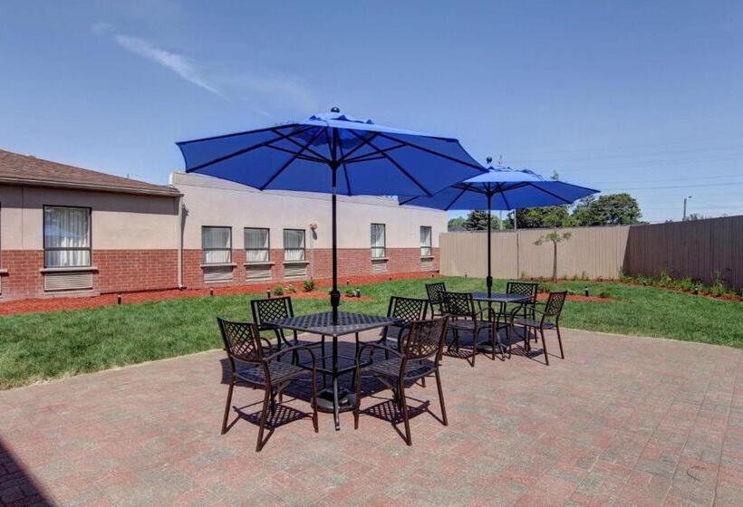 فندق Best Western Plus Bowmanville