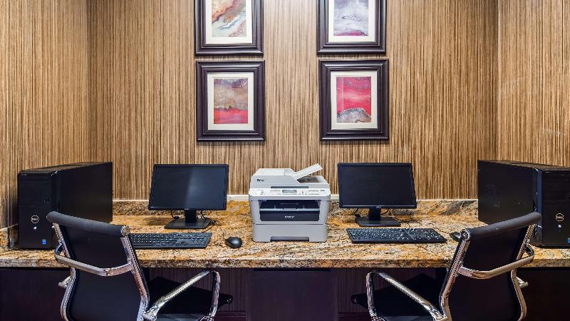 فندق Best Western Plus Hobby Airport Inn And Suites