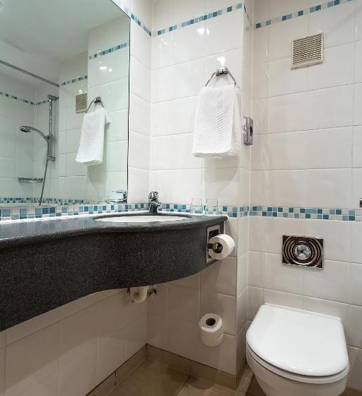 Отель Britannia  Leeds Bradford Airport