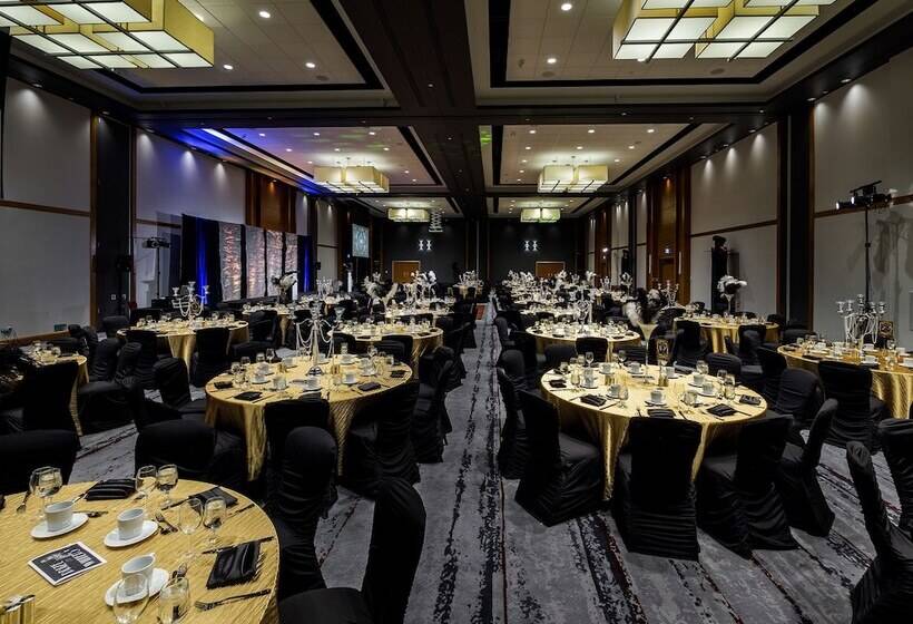 Отель Brookstreet