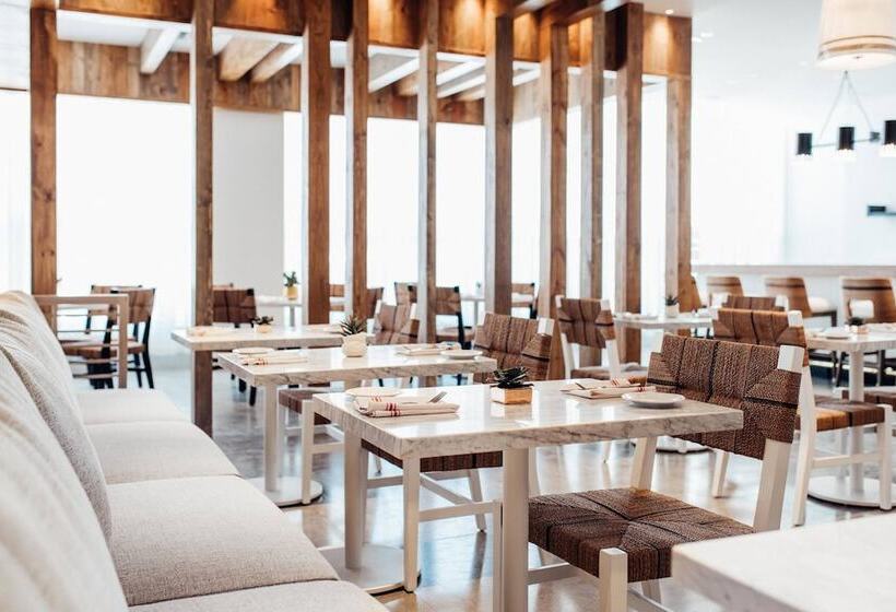 Cadillac Hotel & Beach Club, Autograph Collection