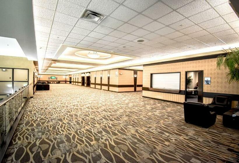 בית מלון כפרי Canad Inns Destination Centre Club Regent Casino