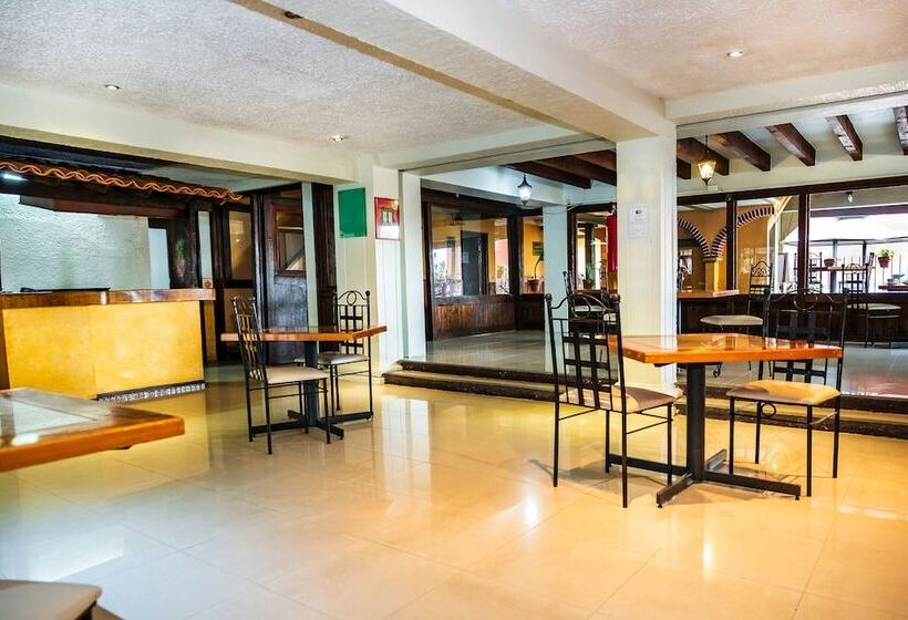 Capital O Hotel Central, Xalapa