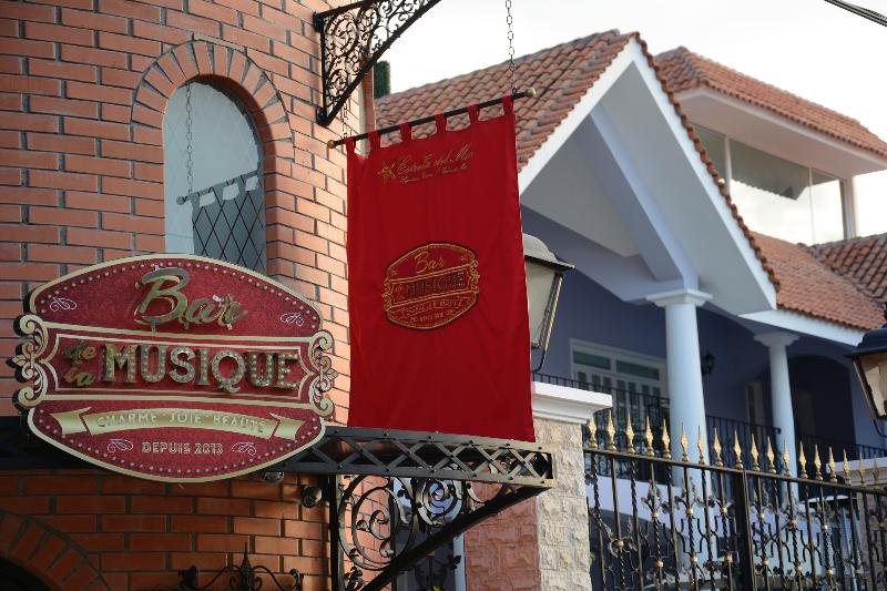 Casa Bonita Hotel & Luxury Residence