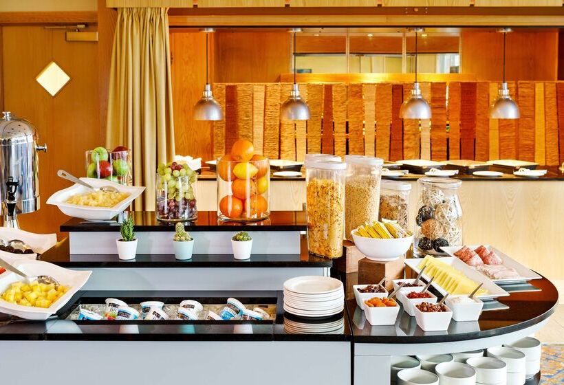 בית מלון כפרי Cedar Court Bradford