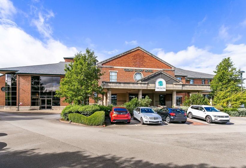 בית מלון כפרי Cedar Court Bradford