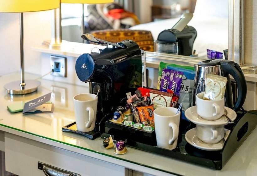 בית מלון כפרי Cedar Court Bradford